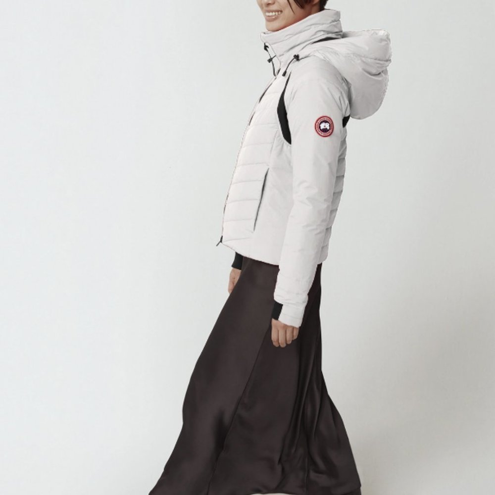 CANADA GOOSE Women's HyBridge® Base Down Jacket Matte Finish- SIZE XS
